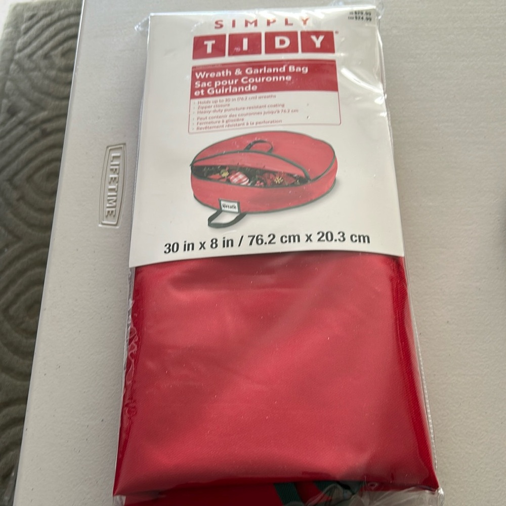 SIMPLY TIDY 30" X 8" WREATG & GARLAND BAG NWT